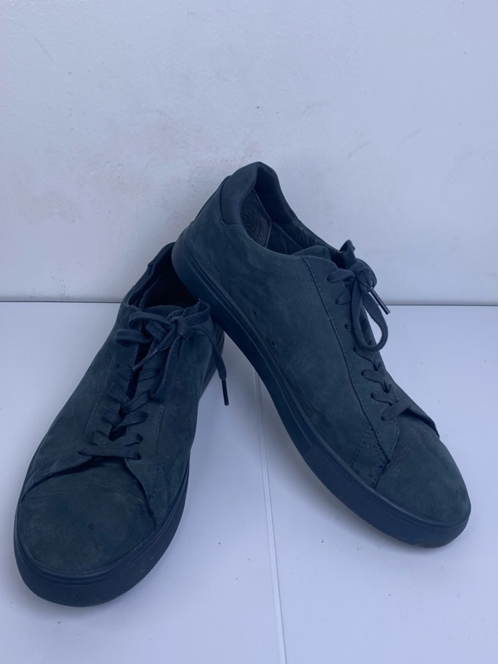 Clae Los Angeles Nordstrom Men's Low-Top Casual Sneakers in Dark Teal Blue